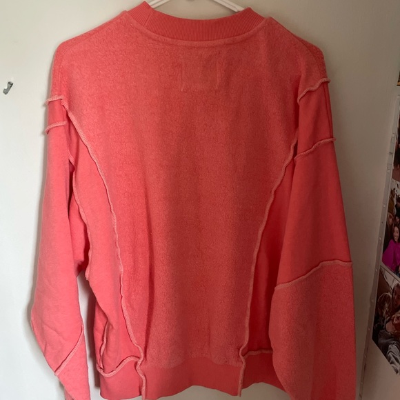 hot pink urban crewneck - Picture 2 of 3